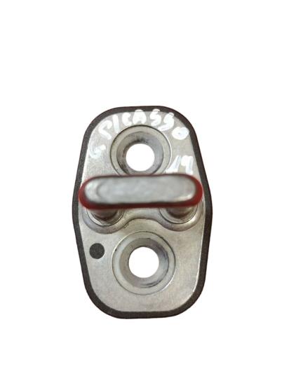 Orijinal Peugeot 308 P5 T9   Kapı Kilit Karşılığı  9676066180