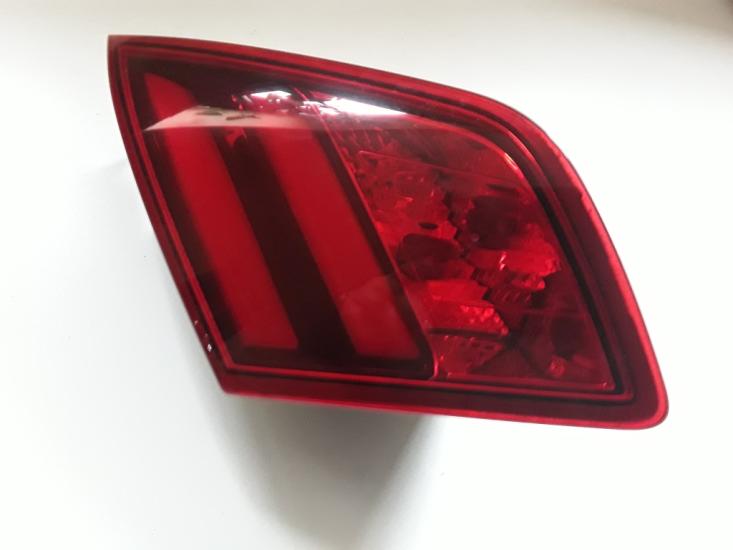 Orijinal Peugeot 308 T9 Arka Stop Sol İç  9677818380