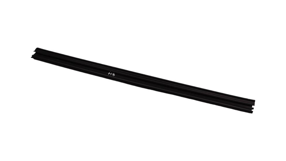 Orijinal Peugeot 308 T9 Arka Kapı Camı İç Yatay Fitili Sağ   9677881380