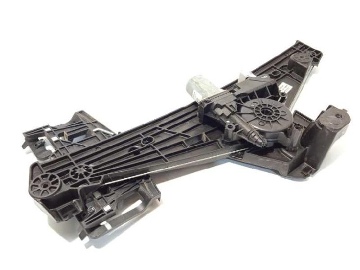Orijinal Peugeot 308 P5  Arka Kapı Camı Krikosu Sol  9830816080